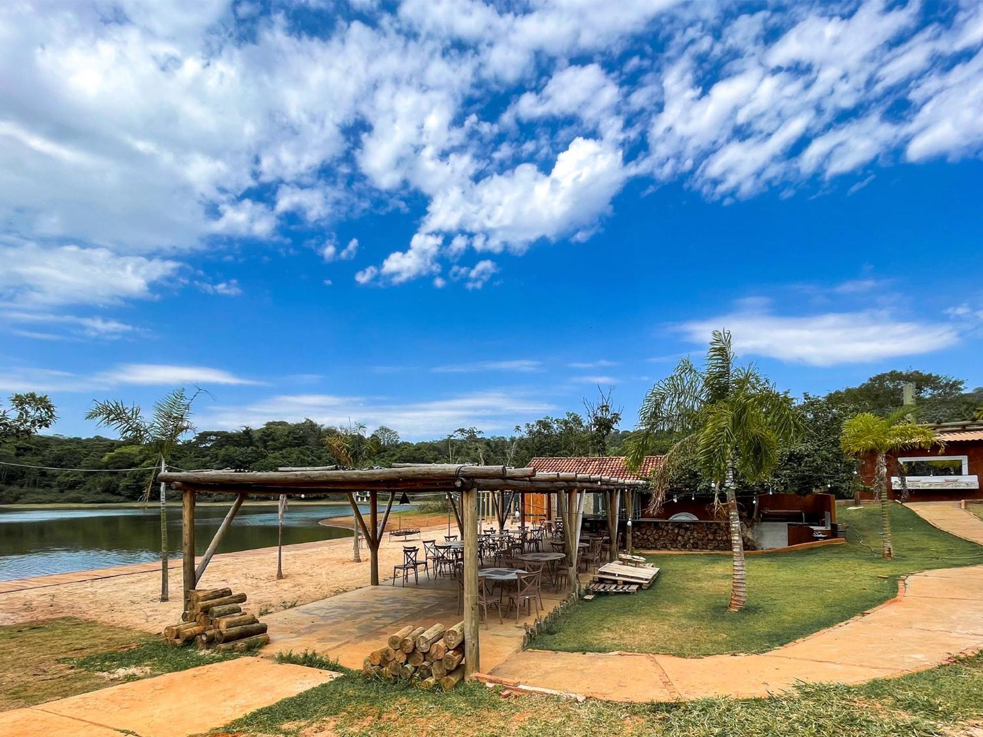 Ranchos 30 Hotel Fazenda Hidrolandia  Exterior photo